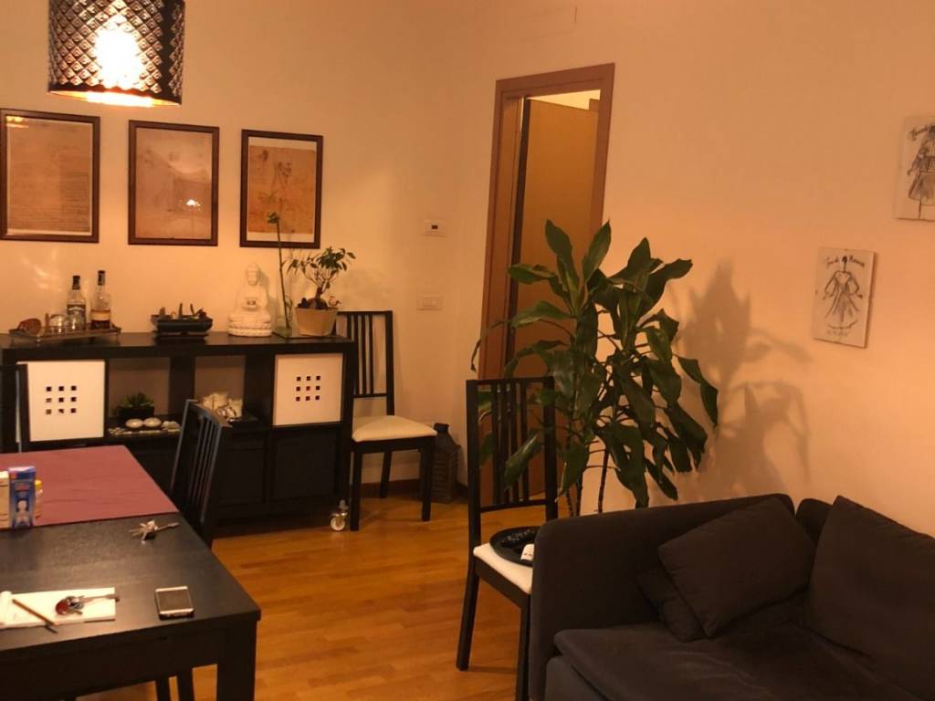 appartamento in vendita a Milano in zona Adriano