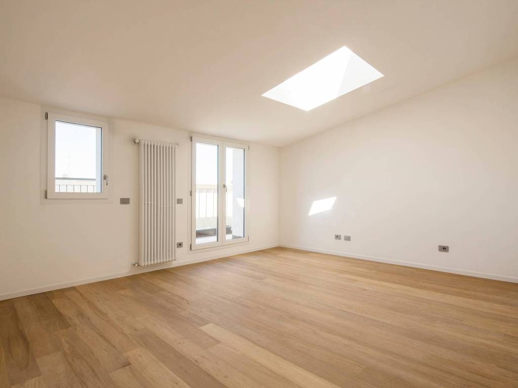 appartamento in vendita a Milano in zona Trenno