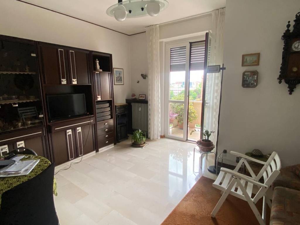 appartamento in vendita a Milano in zona Piazzale Lodi