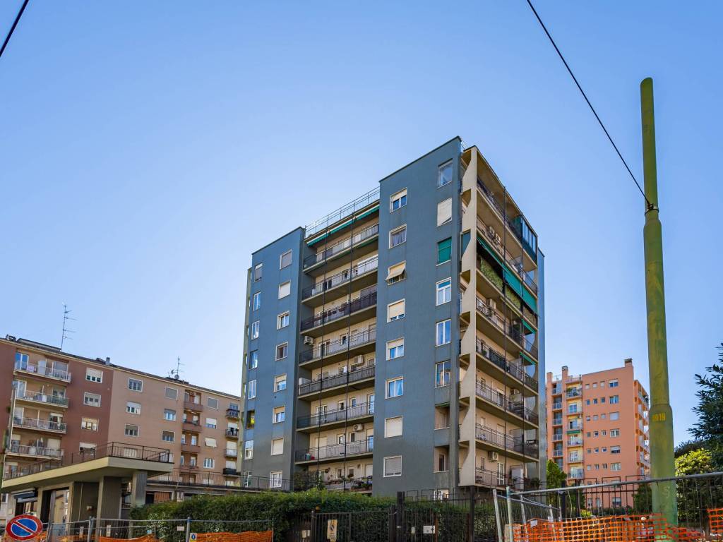 appartamento in vendita a Milano in zona Città Studi