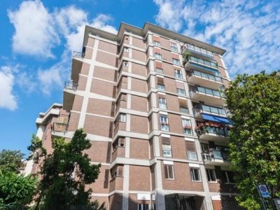 ufficio in vendita a Milano in zona Città Studi