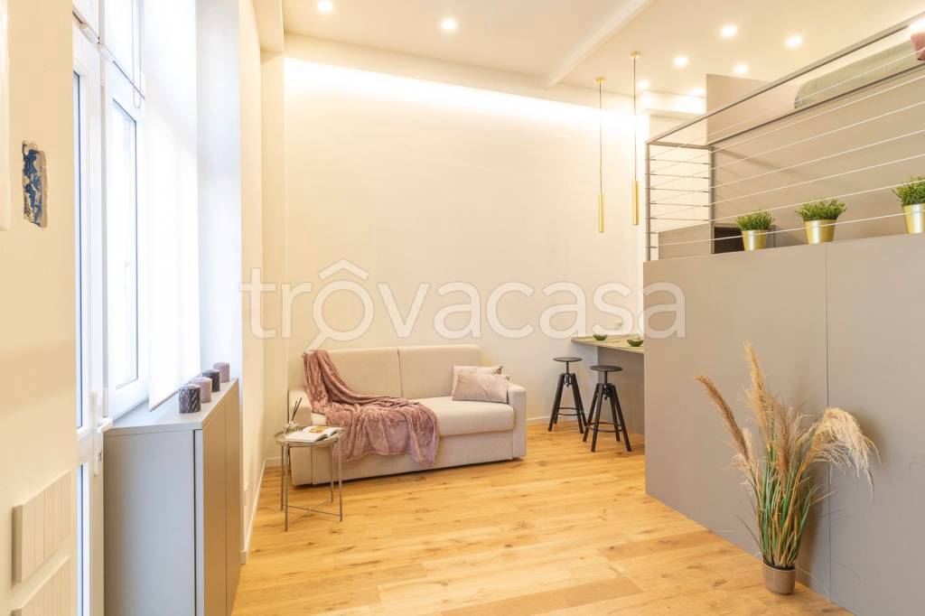 appartamento in vendita a Milano in zona Bocconi