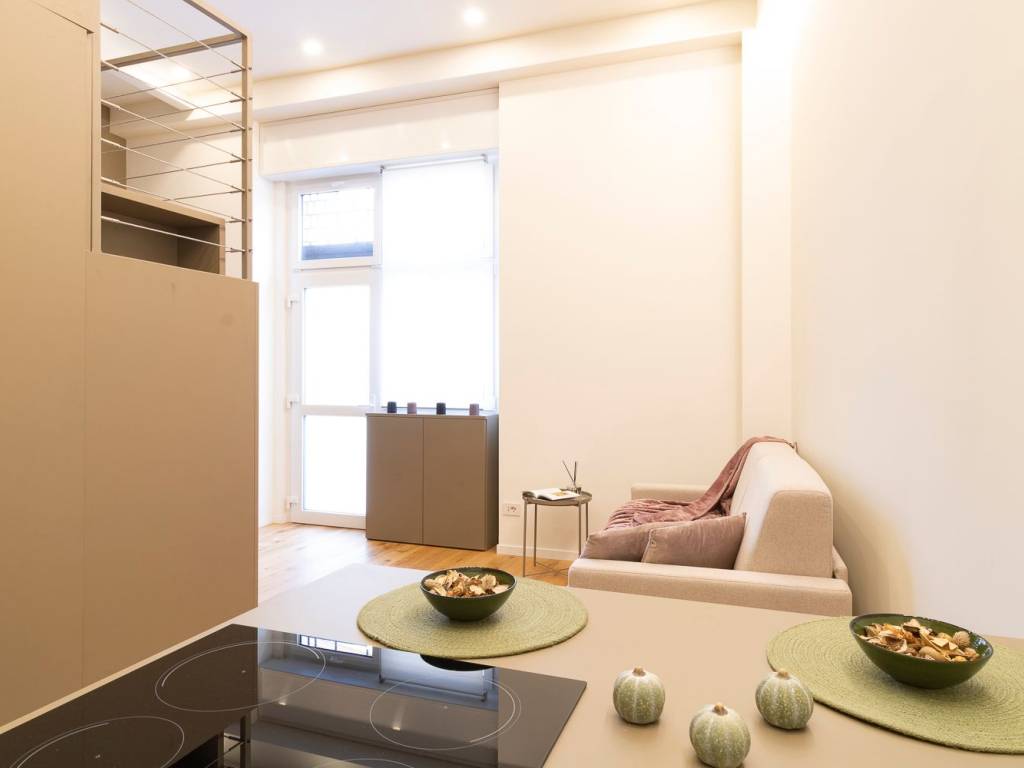 appartamento in vendita a Milano in zona Bocconi