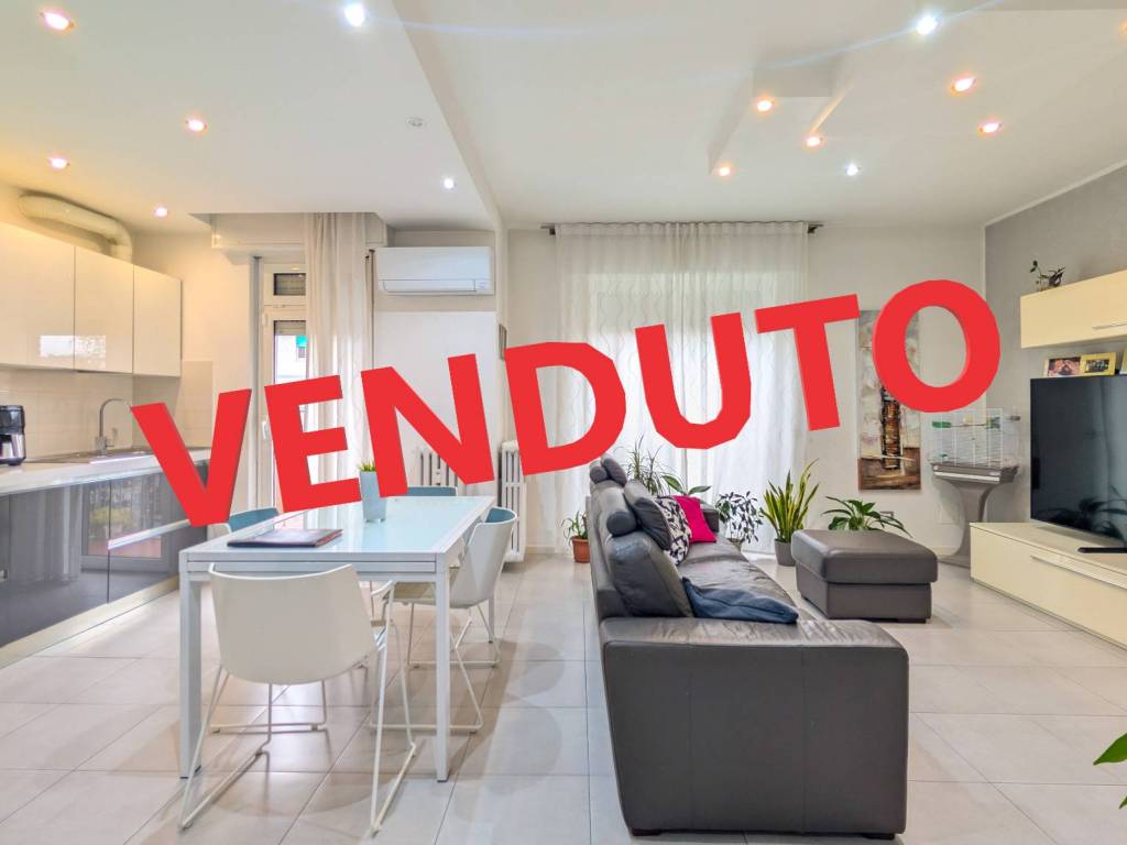 appartamento in vendita a Milano in zona Forlanini