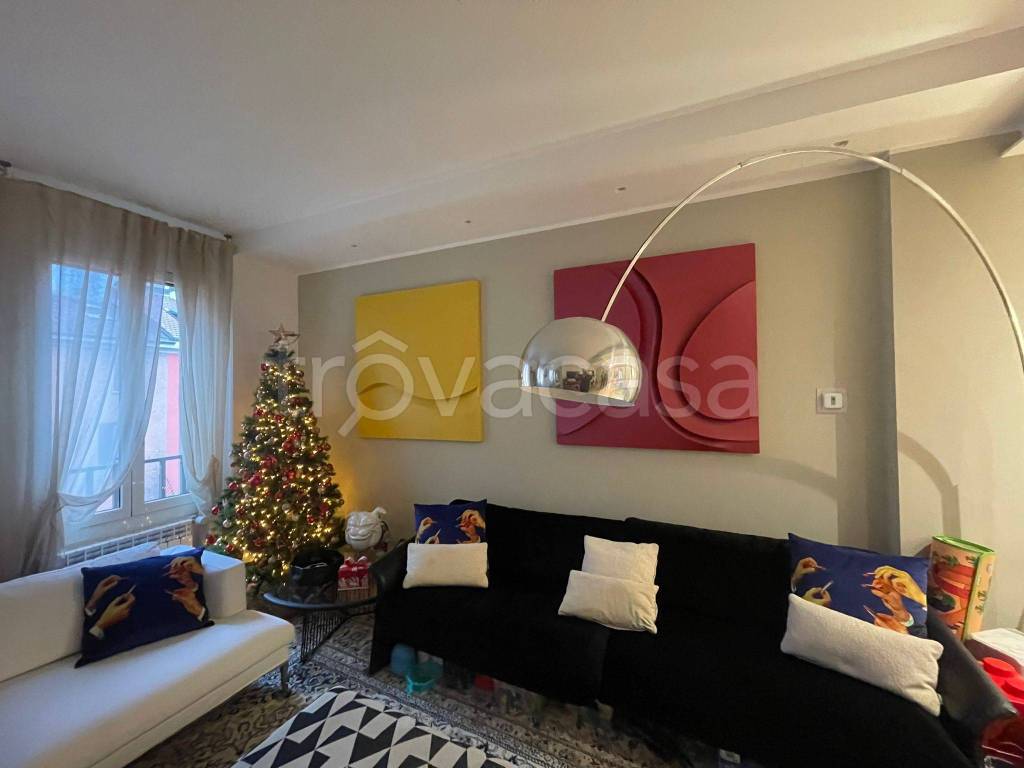 appartamento in vendita a Milano in zona Porta Nuova