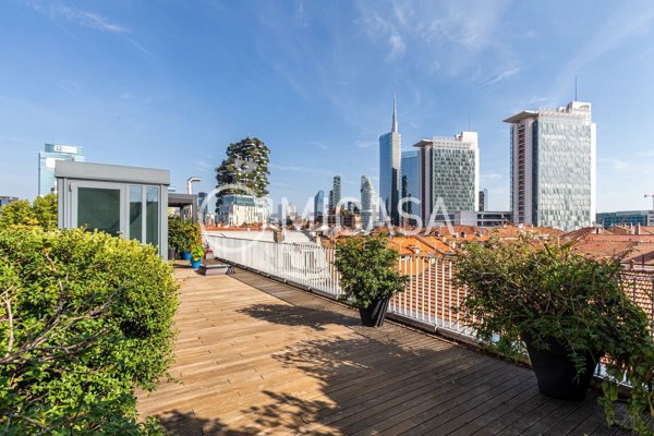 appartamento in vendita a Milano in zona Isola