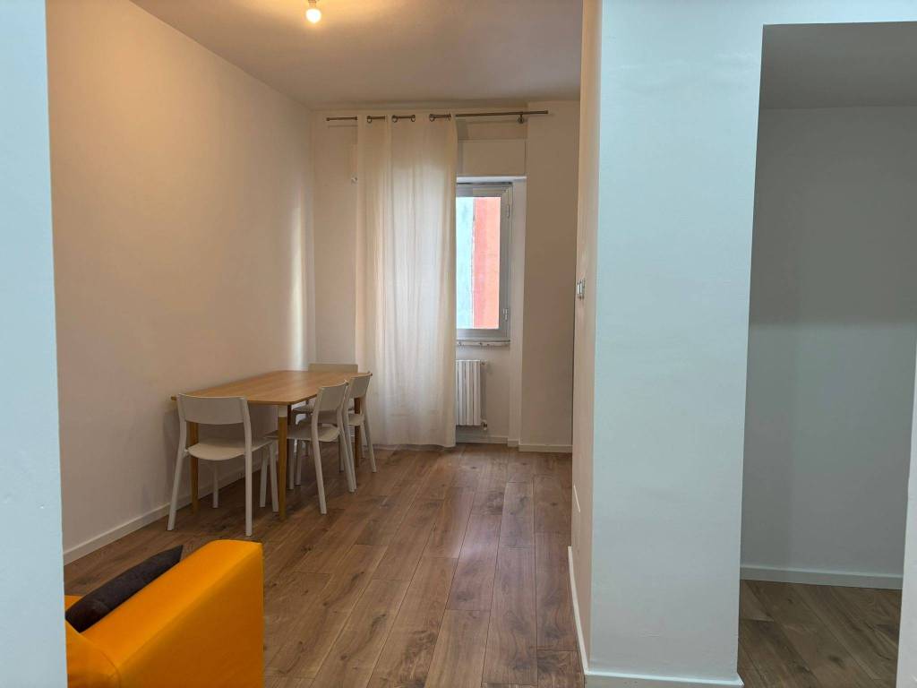 appartamento in vendita a Milano in zona Dergano