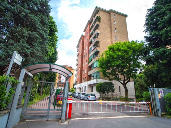 appartamento in vendita a Milano in zona Chiesa Rossa