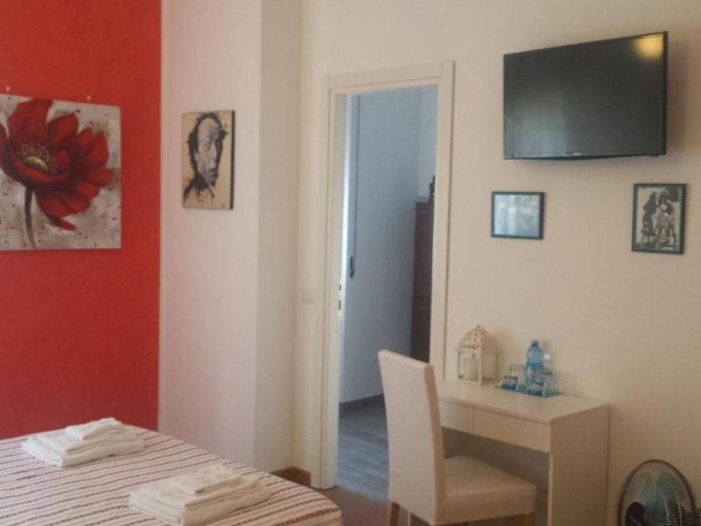 negozio in vendita a Milano in zona San Siro