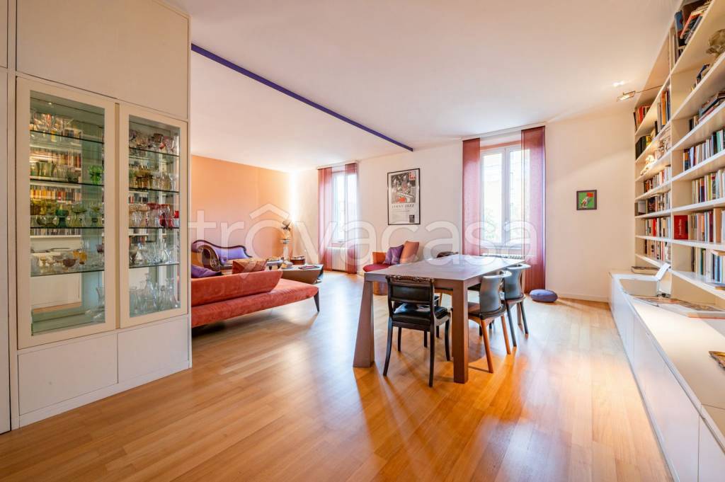 appartamento in vendita a Milano in zona Porta Romana