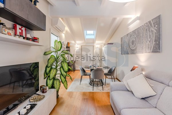 appartamento in vendita a Milano in zona Città Studi