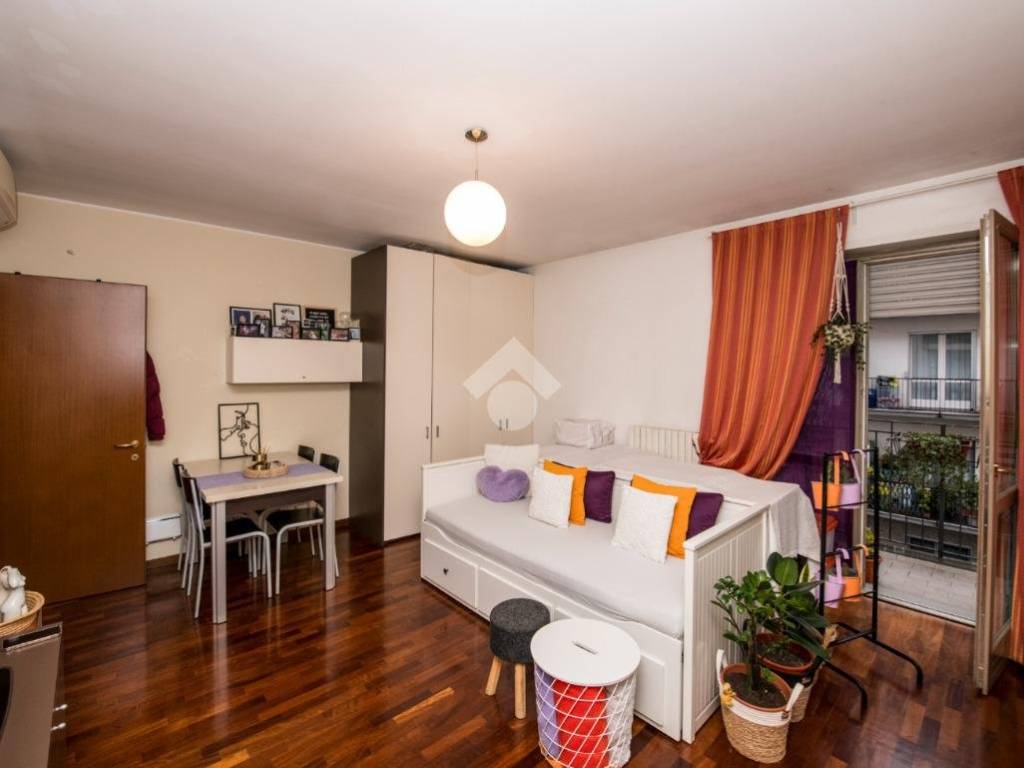 appartamento in vendita a Milano in zona Porta Vittoria