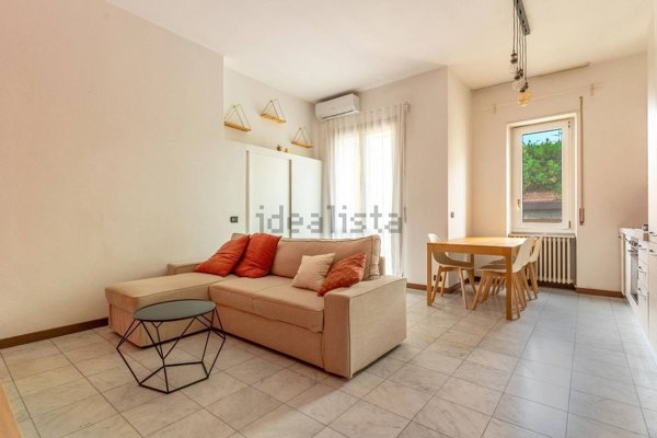 appartamento in vendita a Milano in zona Porta Nuova