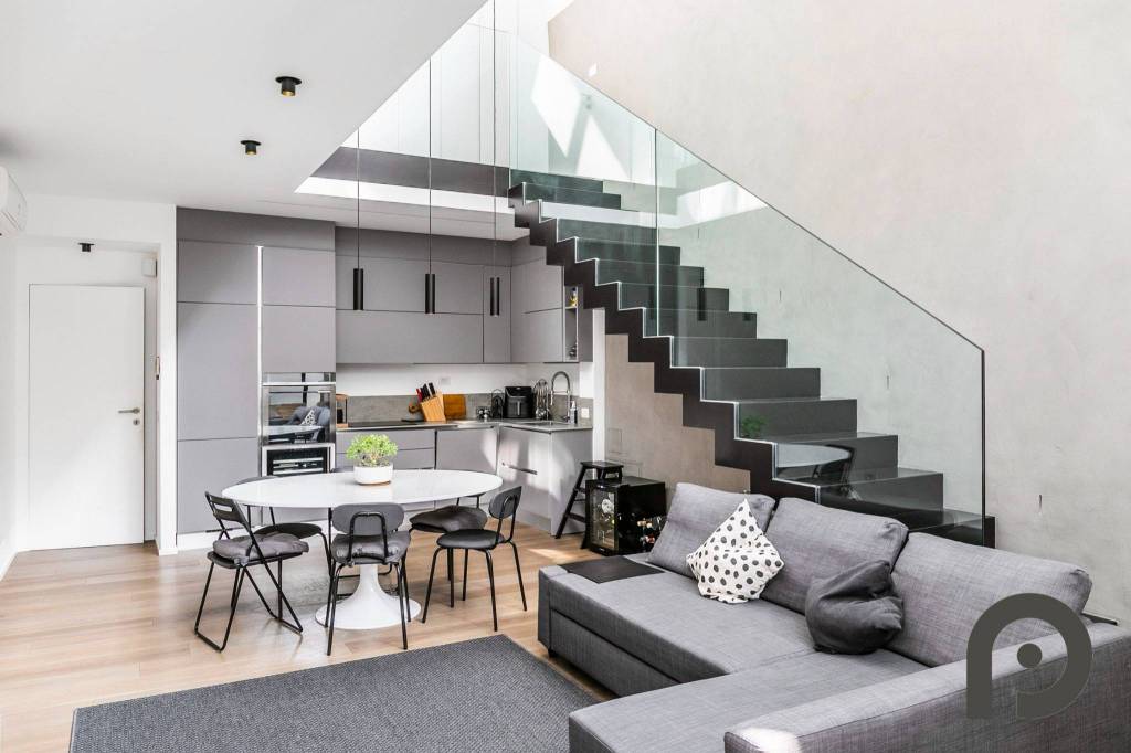 appartamento in vendita a Milano in zona Bocconi