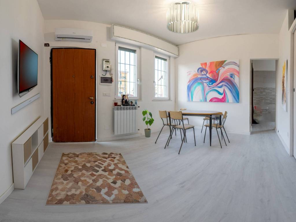 appartamento in vendita a Milano in zona Famagosta