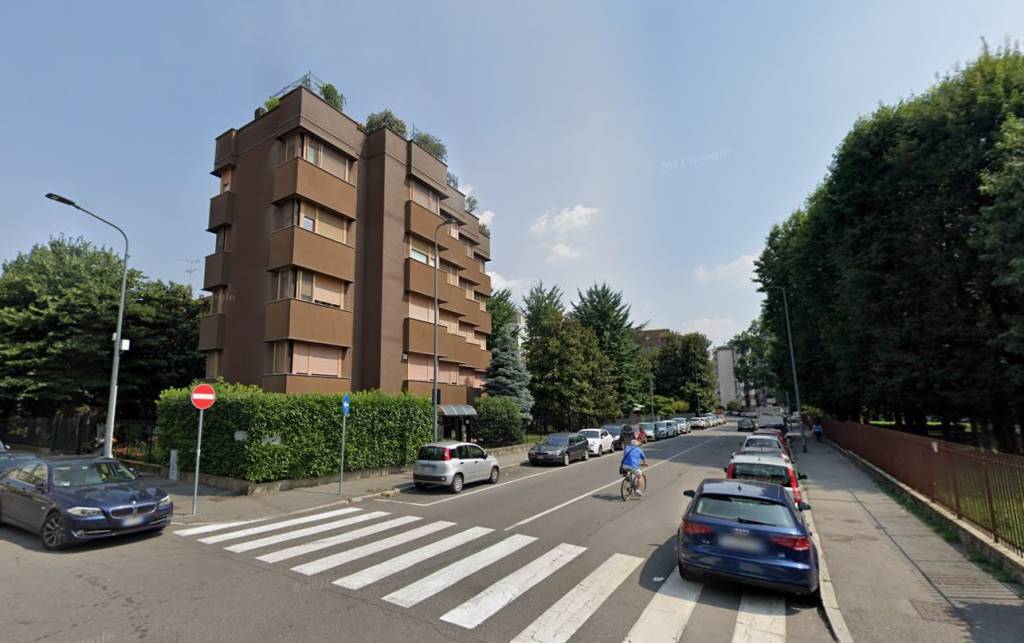appartamento in vendita a Milano in zona Vigentino