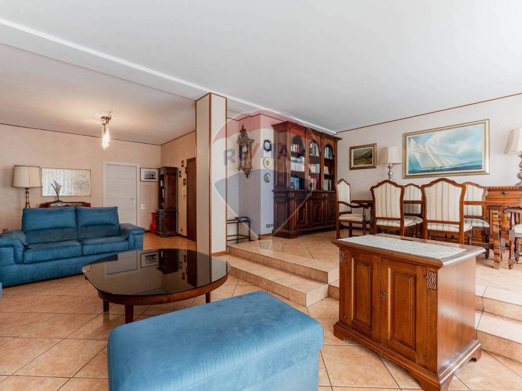 appartamento in vendita a Milano in zona Città Studi