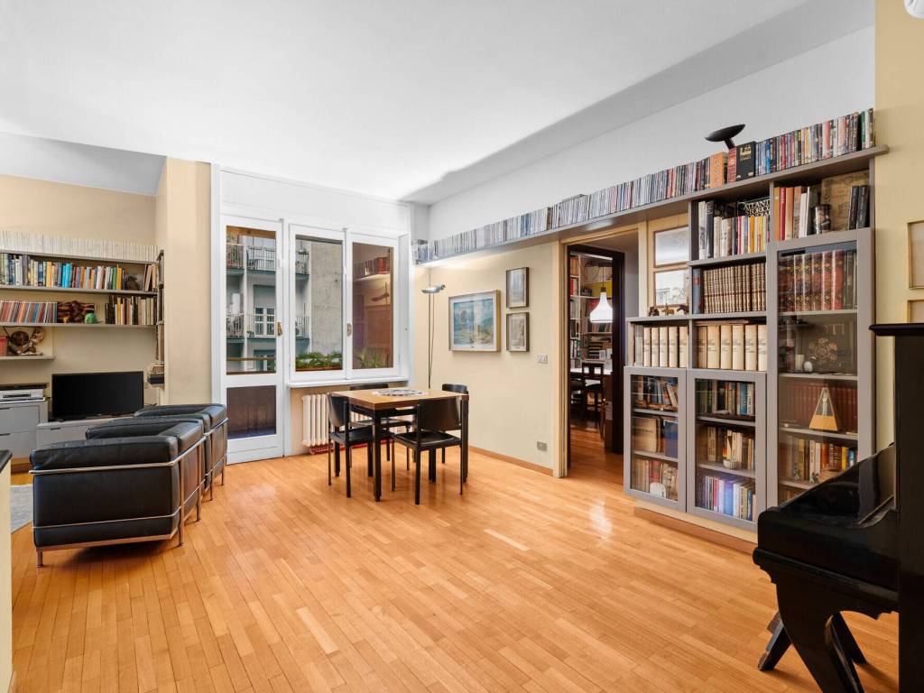 appartamento in vendita a Milano in zona Solari