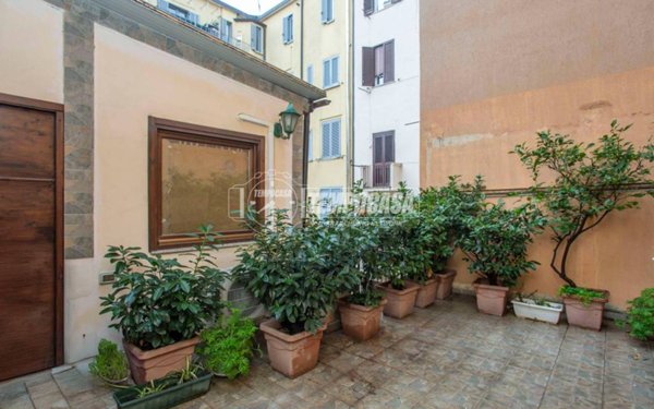 appartamento in vendita a Milano in zona Sempione