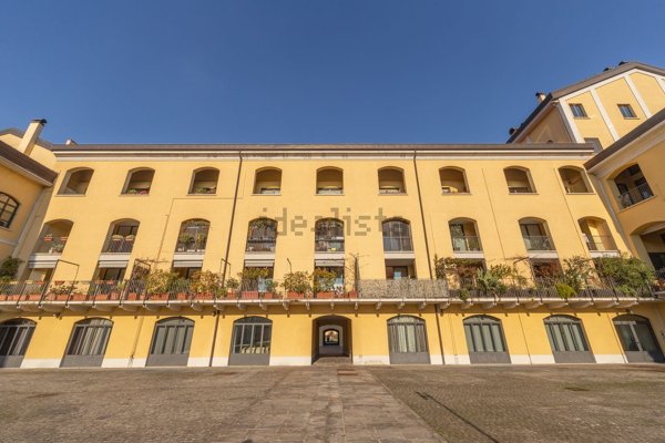 appartamento in vendita a Milano in zona Chiesa Rossa