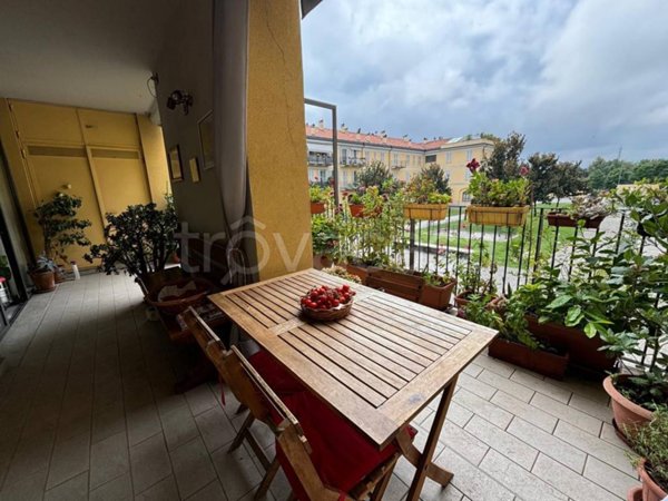 appartamento in vendita a Milano in zona Famagosta