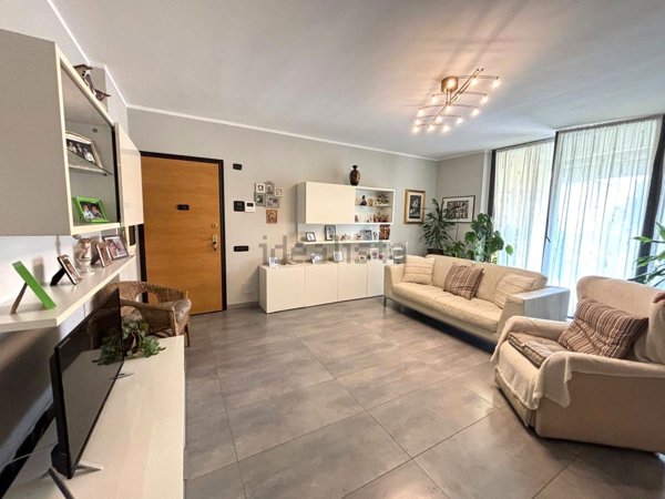 appartamento in vendita a Milano in zona Chiesa Rossa