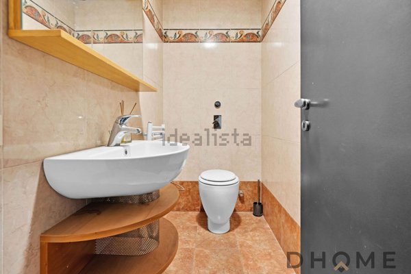 ufficio in vendita a Milano in zona Quarto Cagnino