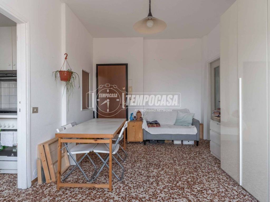 appartamento in vendita a Milano in zona Famagosta