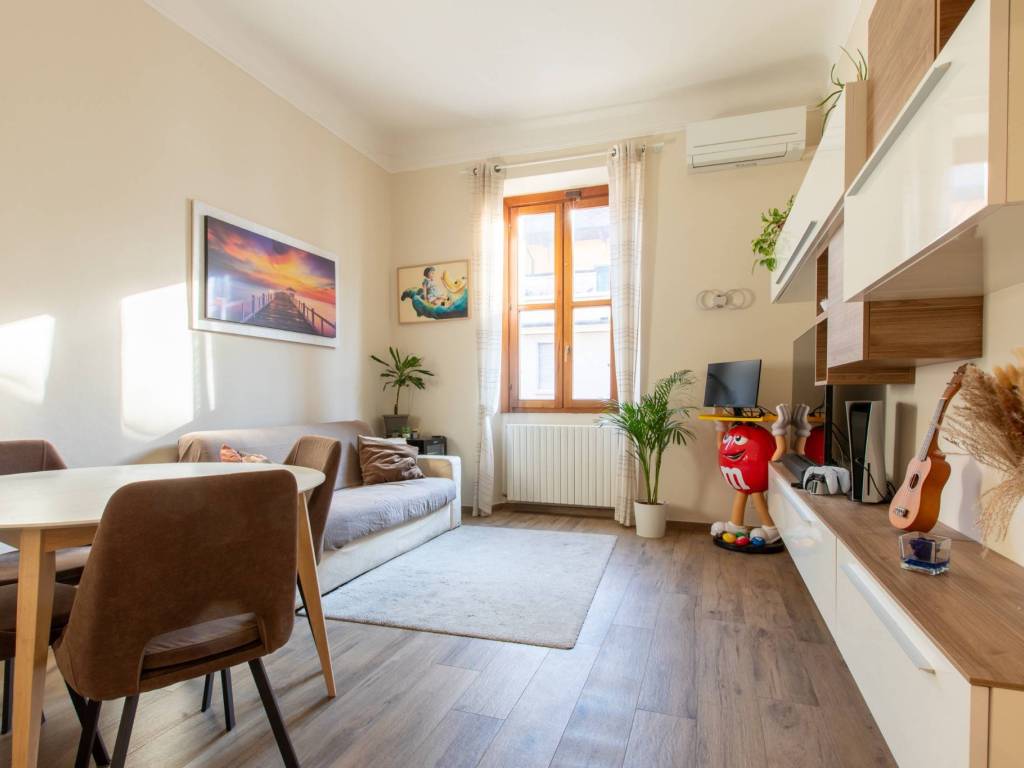 appartamento in vendita a Milano in zona Solari