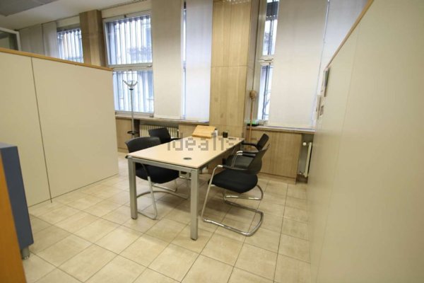 locale commerciale in vendita a Milano
