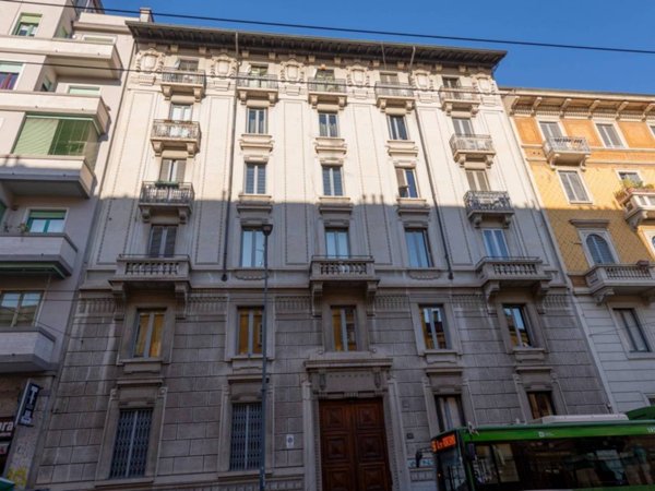 appartamento in vendita a Milano in zona Centro Direzionale
