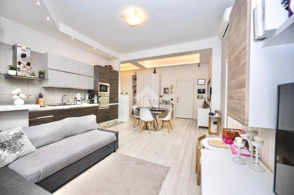 appartamento in vendita a Milano in zona Città Studi