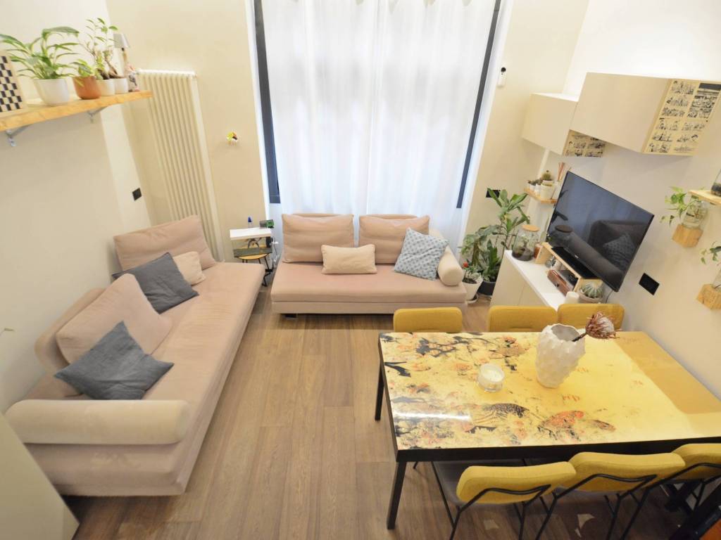 appartamento in vendita a Milano in zona Loreto