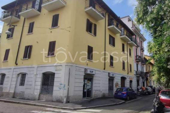 appartamento in vendita a Milano in zona Baggio