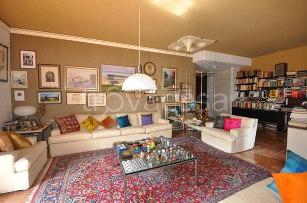 appartamento in vendita a Milano in zona Porta Venezia