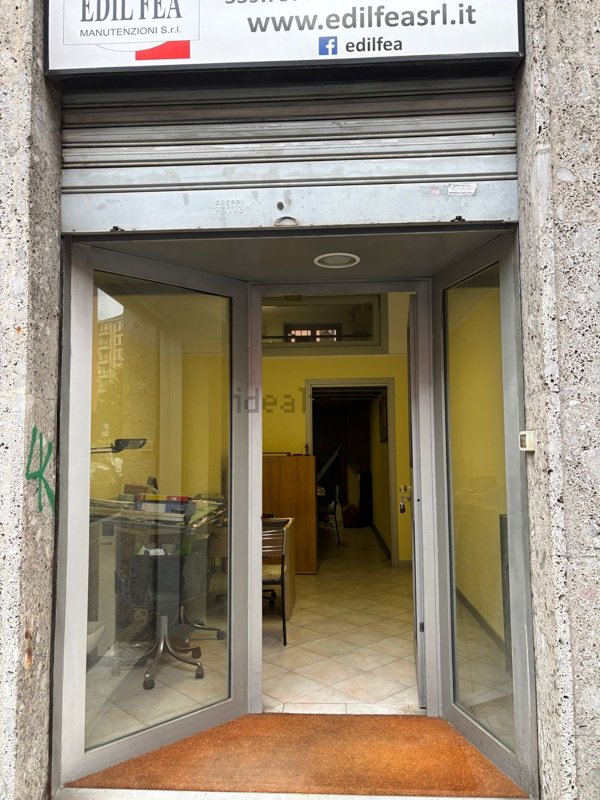 ufficio in vendita a Milano in zona Piazzale Lodi