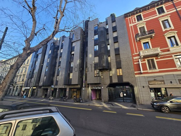 ufficio in vendita a Milano in zona Calvairate