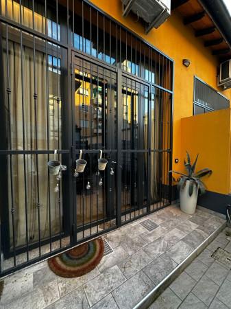 appartamento in vendita a Milano in zona Stadera