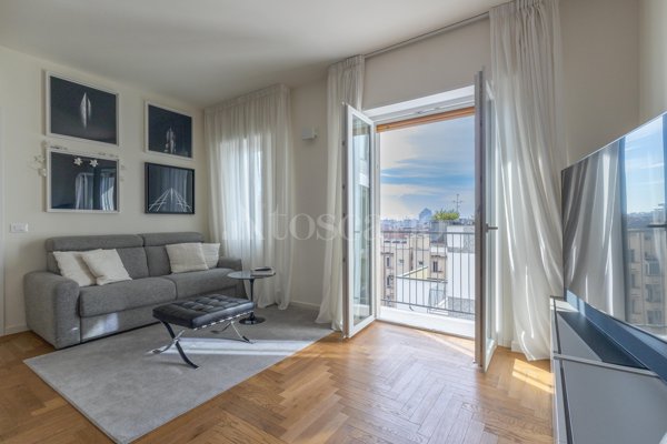 appartamento in vendita a Milano in zona Sempione