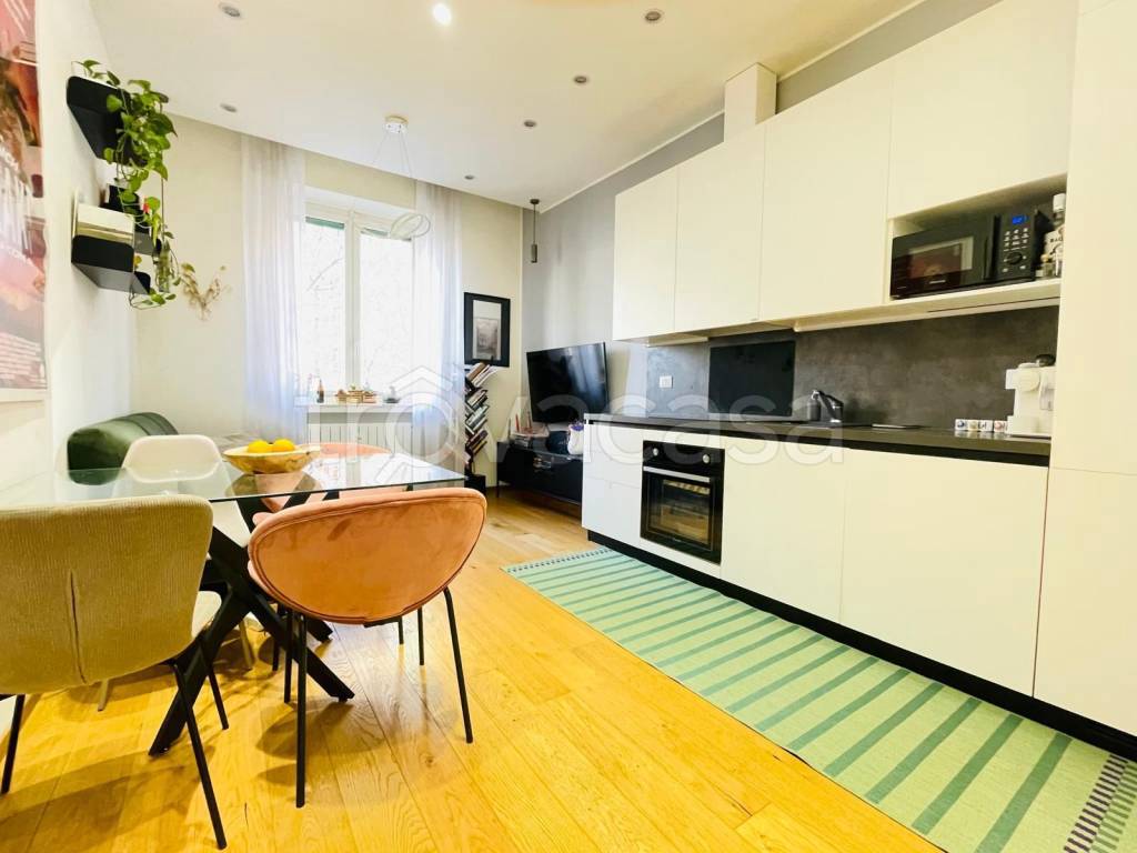 appartamento in vendita a Milano in zona Solari