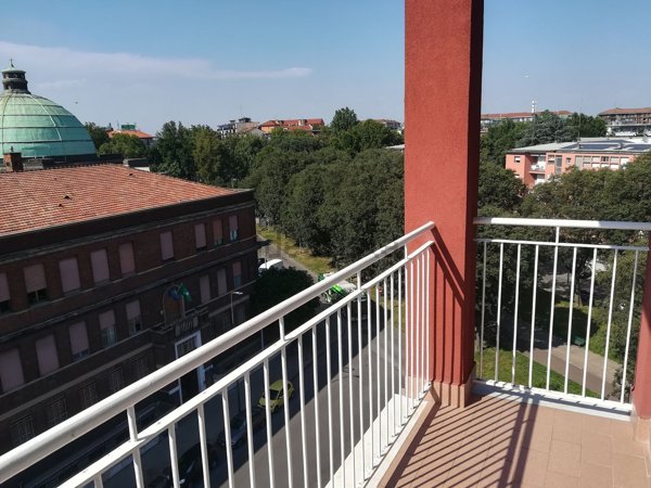 appartamento in vendita a Milano in zona Corvetto
