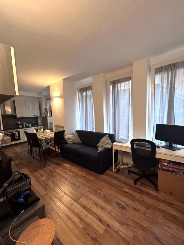 appartamento in vendita a Milano in zona Bocconi