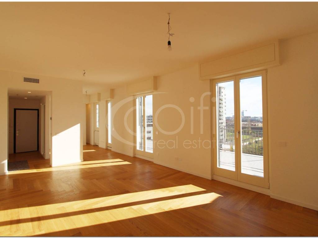 appartamento in vendita a Milano in zona Famagosta