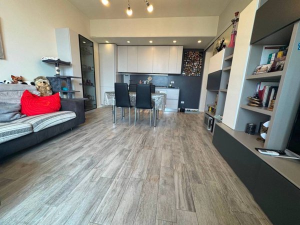 appartamento in vendita a Milano in zona Isola