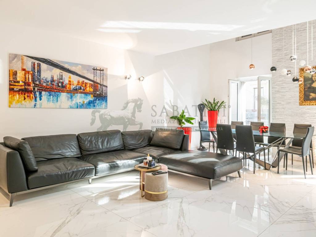 appartamento in vendita a Milano in zona Isola