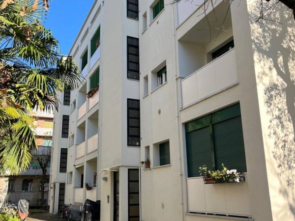 appartamento in vendita a Milano in zona Città Studi