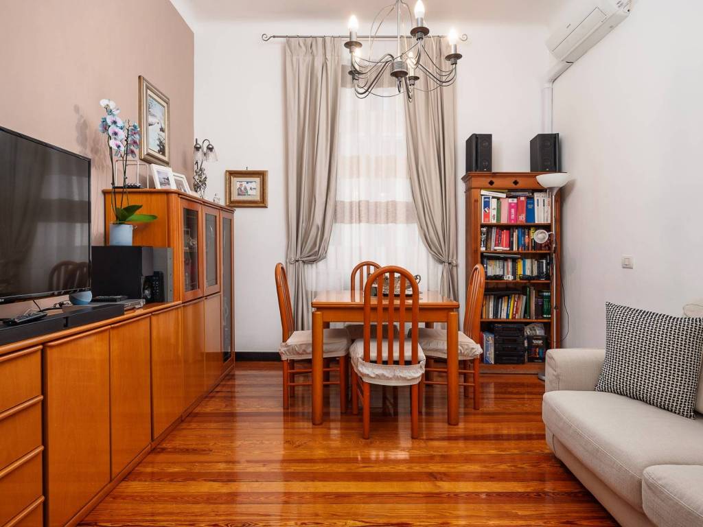 appartamento in vendita a Milano in zona Isola