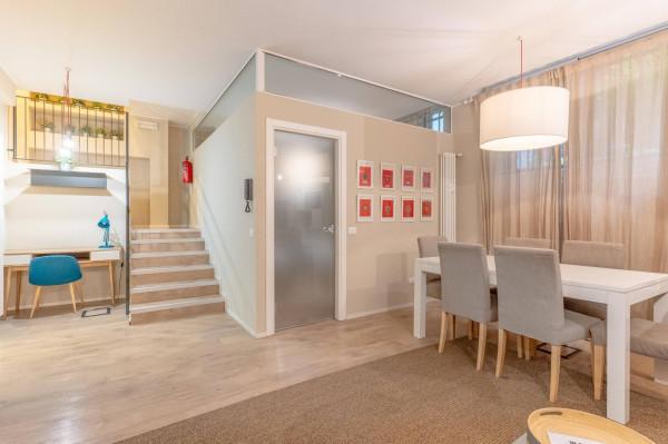 appartamento in vendita a Milano in zona Sant'Ambrogio