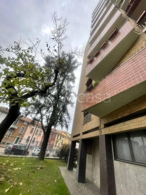 appartamento in vendita a Milano in zona Città Studi