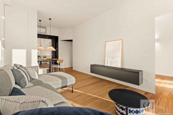 appartamento in vendita a Milano in zona Solari